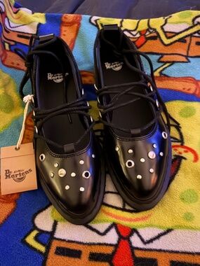 Dr Martens Elphie II Virgina Ballet Flats with grommets